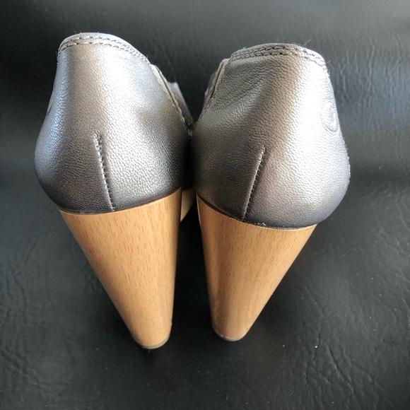 Used shoes - Picture 2 of 5